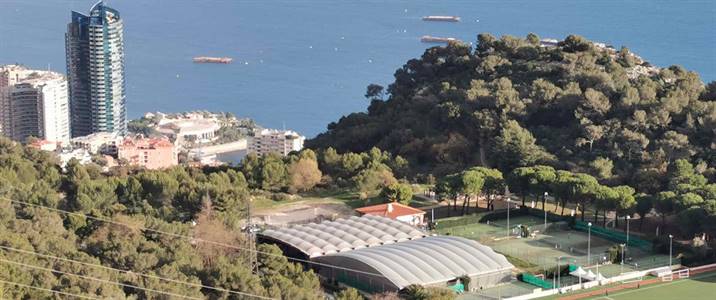 photos aerienne club low.jpg